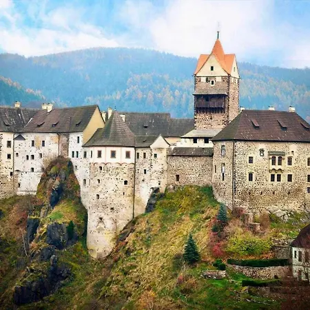 Loketa - Castle View & Balcony Appartement